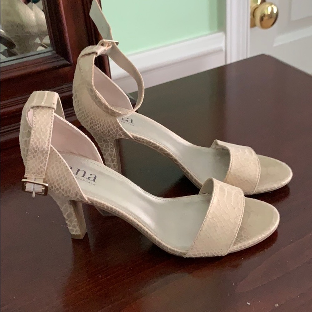 Women’s a.n.a heel sandals